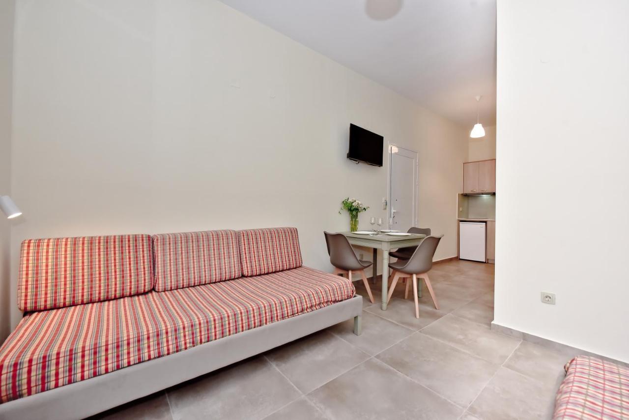 אניסאראס Golden Dream Apartments מראה חיצוני תמונה