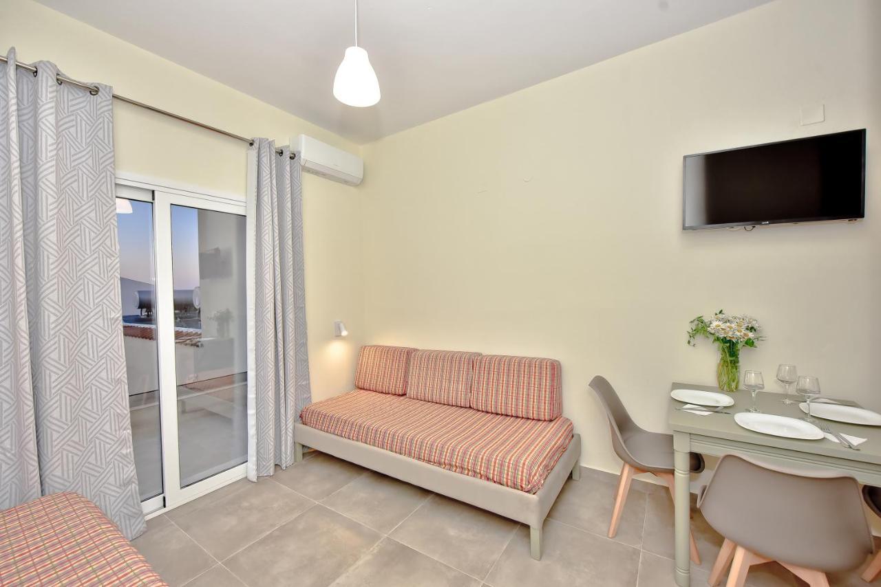 אניסאראס Golden Dream Apartments מראה חיצוני תמונה